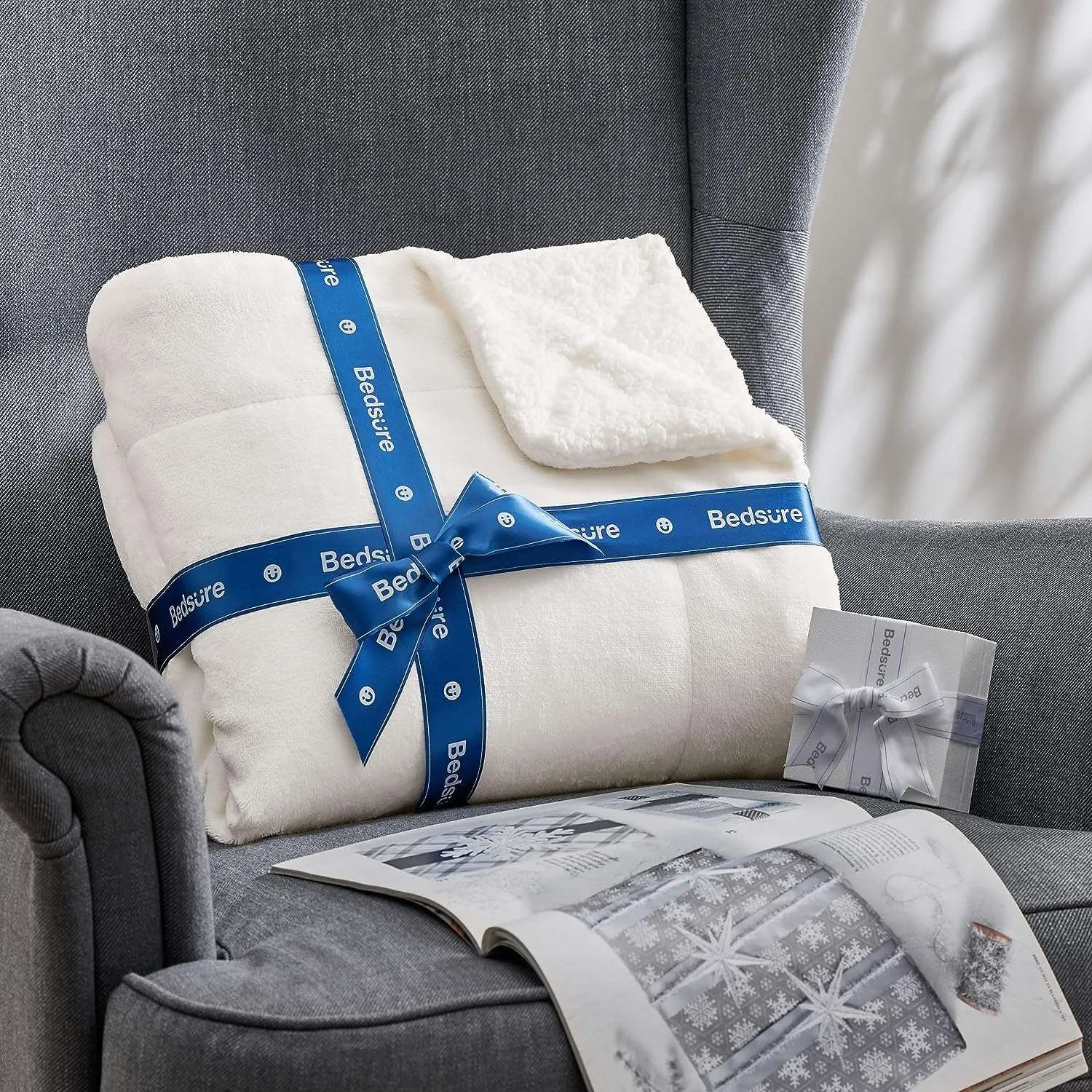 Bedsure Sherpa Fleece Blanket, Thick and Warm Reversible Sofa Throw, Grey