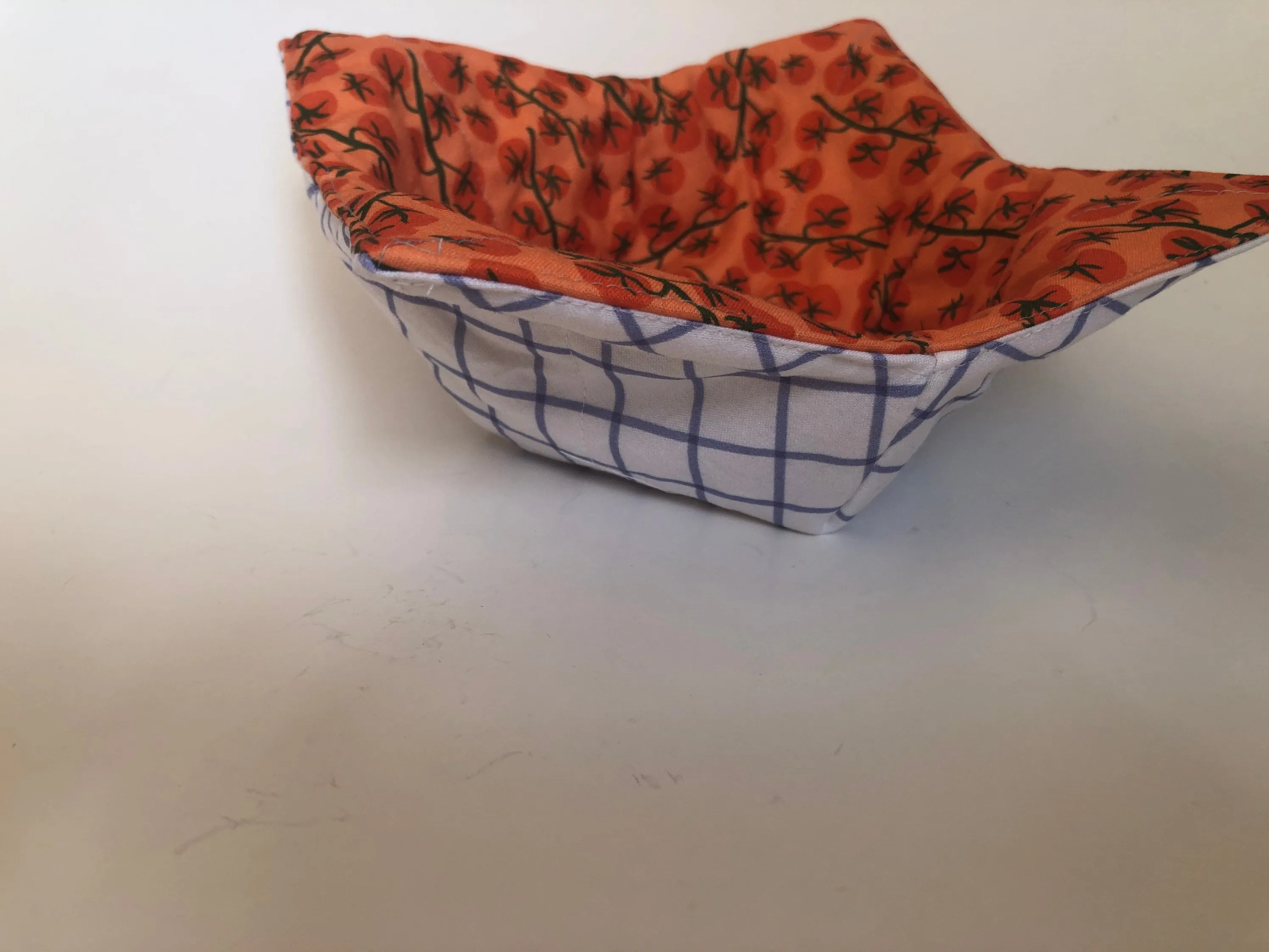 Bowl Cozy Tomato, Egg or Vegetable Themed