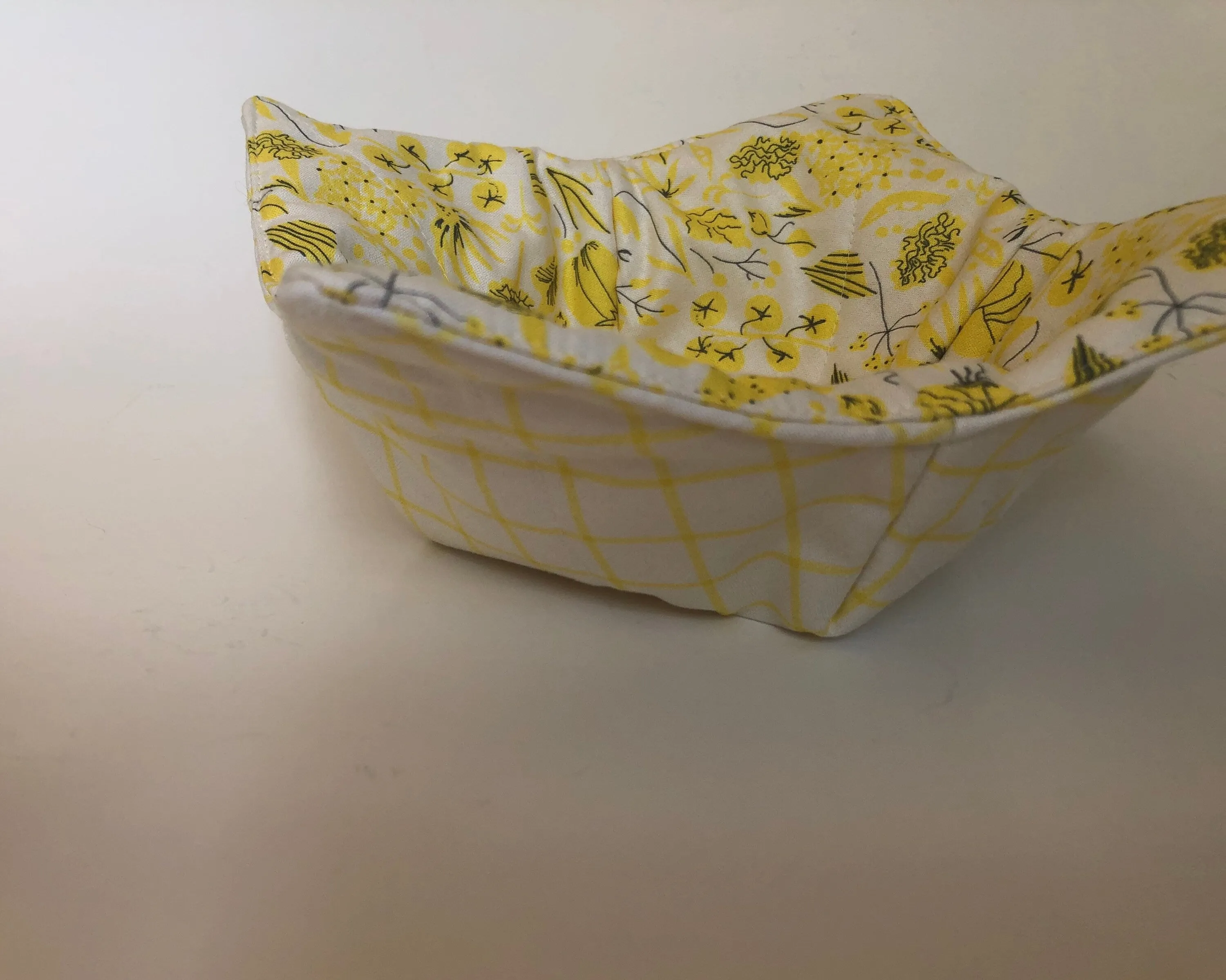 Bowl Cozy Tomato, Egg or Vegetable Themed