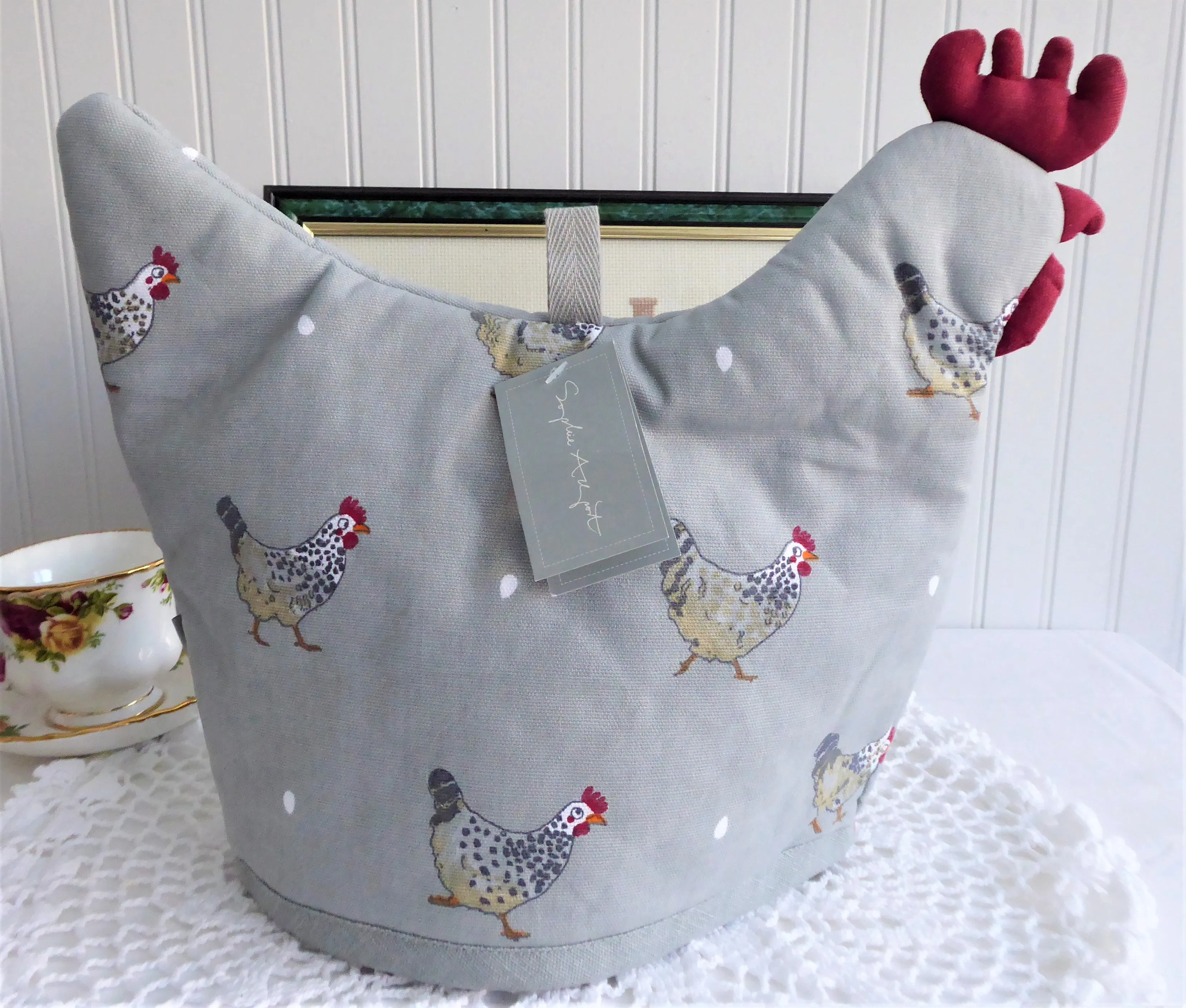 Chicken Shaped Tea Cozy Padded Sophie Allport Cosy NWT Farmhouse Chicken Eggs