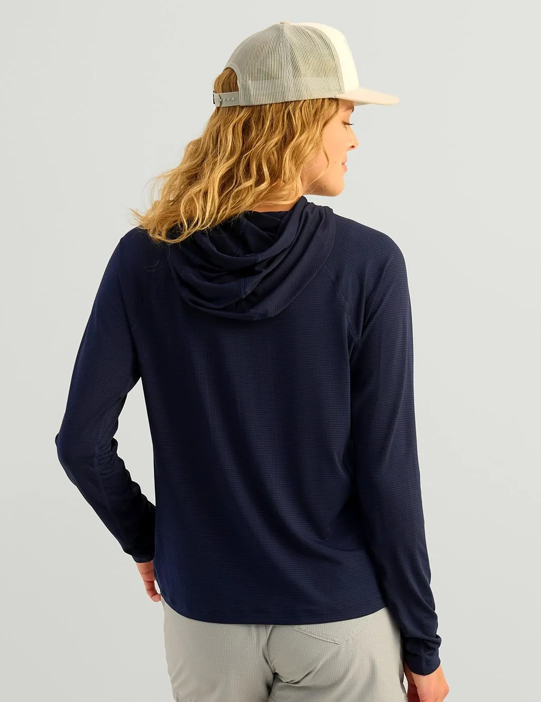 HUK Women's A1a Hoodie Lightweight Hooded Fishing Shirt, Sun Protection, Breathable, Quick-Dry Performance