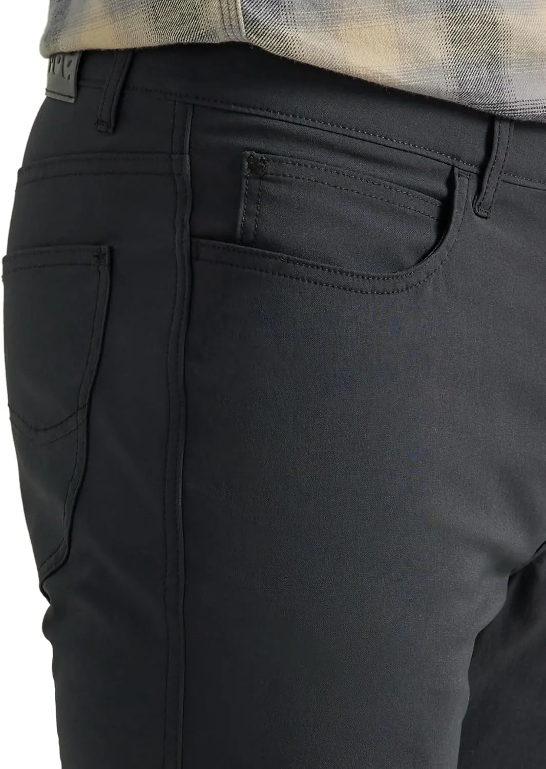 Lee Men's Extreme Motion 5-Pocket Synthetic Straight Pant