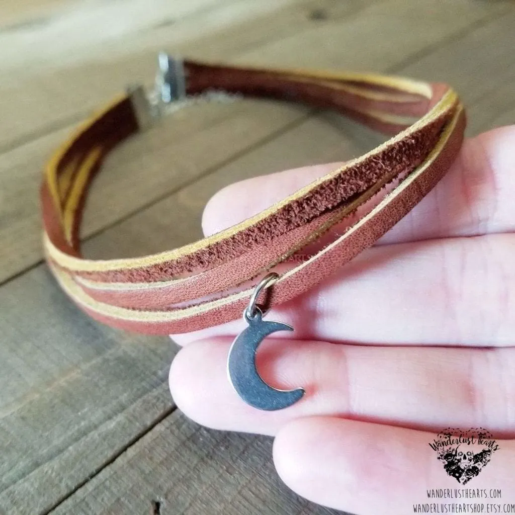 Moon choker necklace