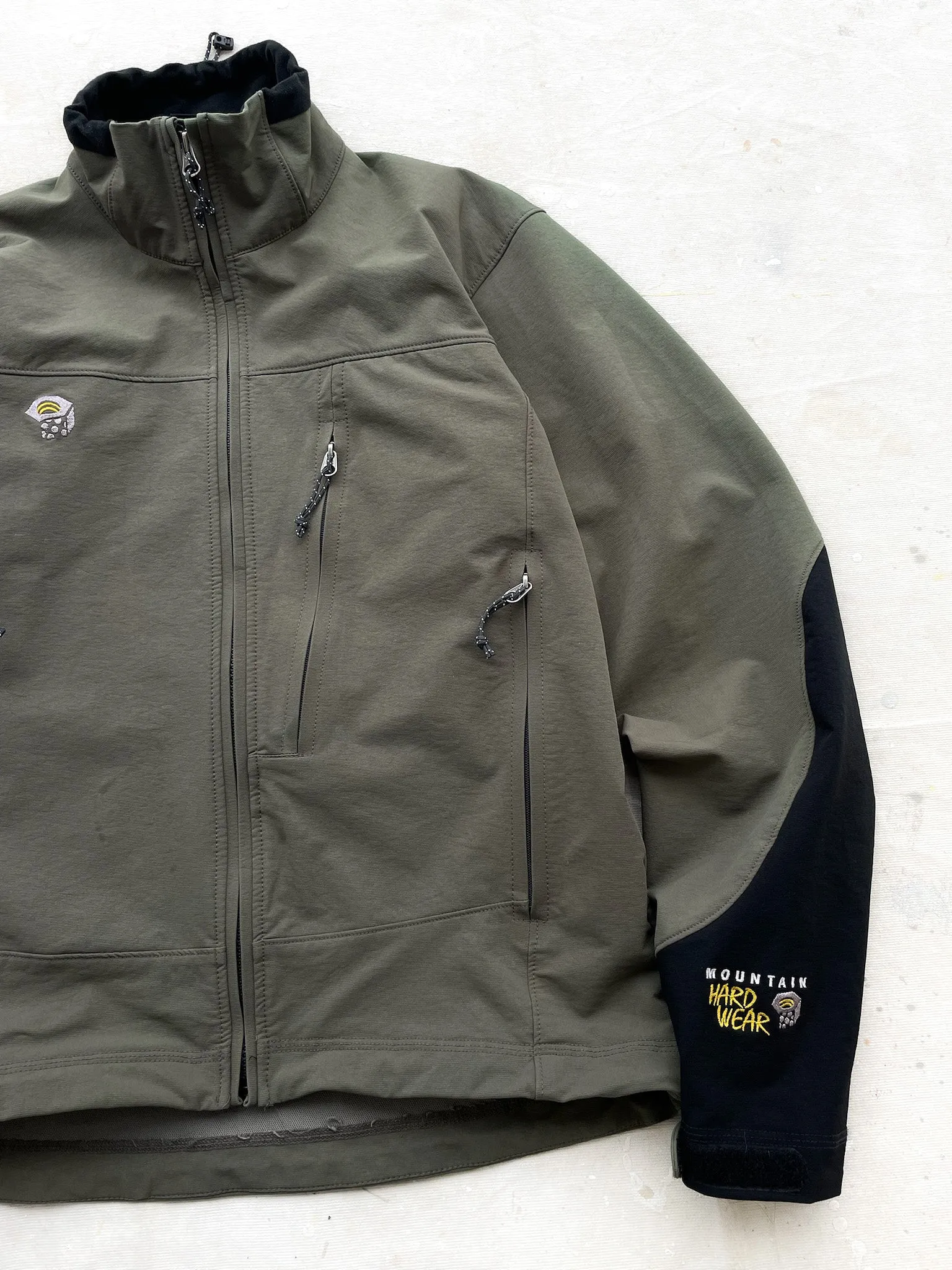 Mountain Hard Wear Conduit Softshell Jacket—[M]