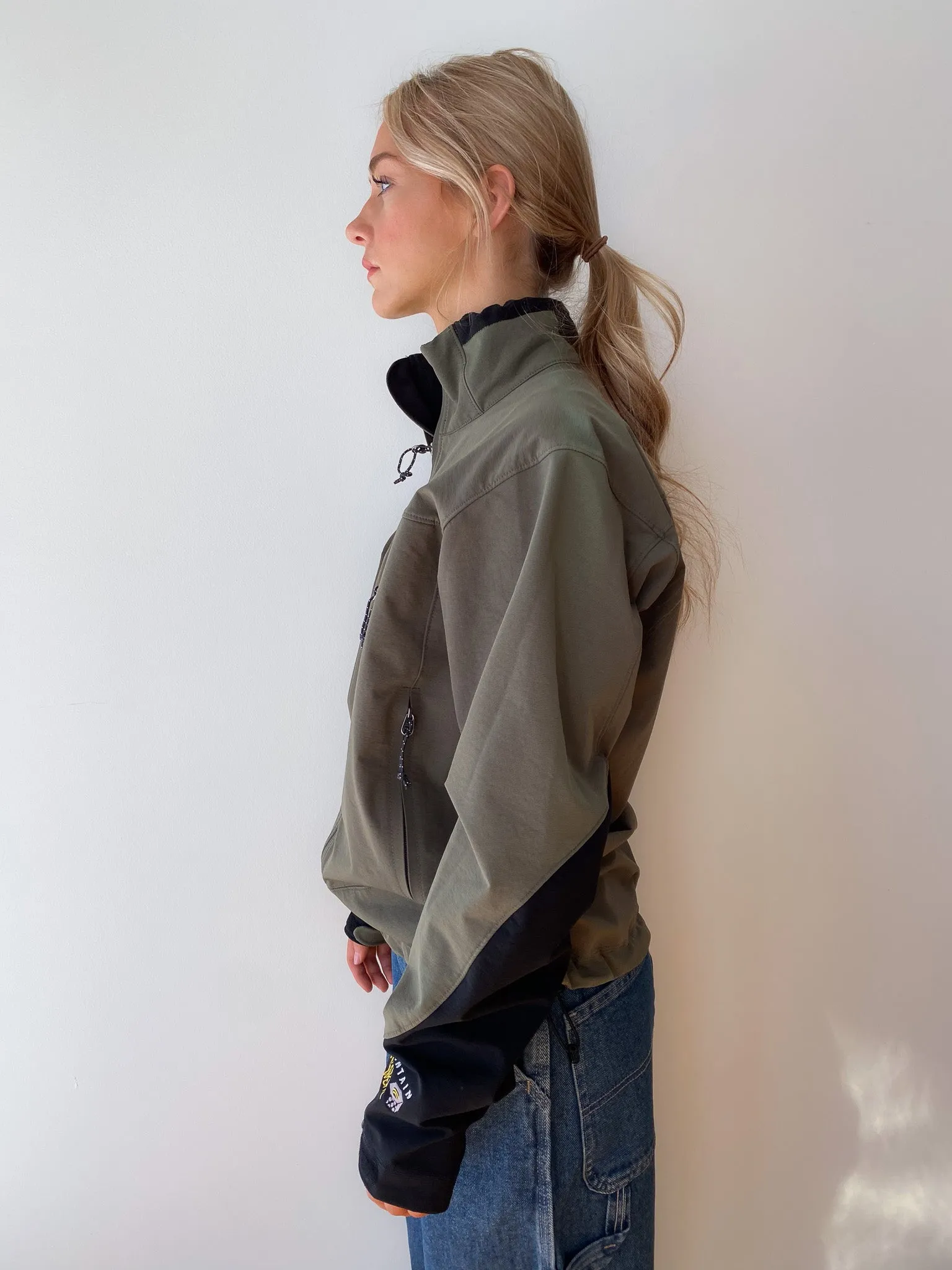 Mountain Hard Wear Conduit Softshell Jacket—[M]