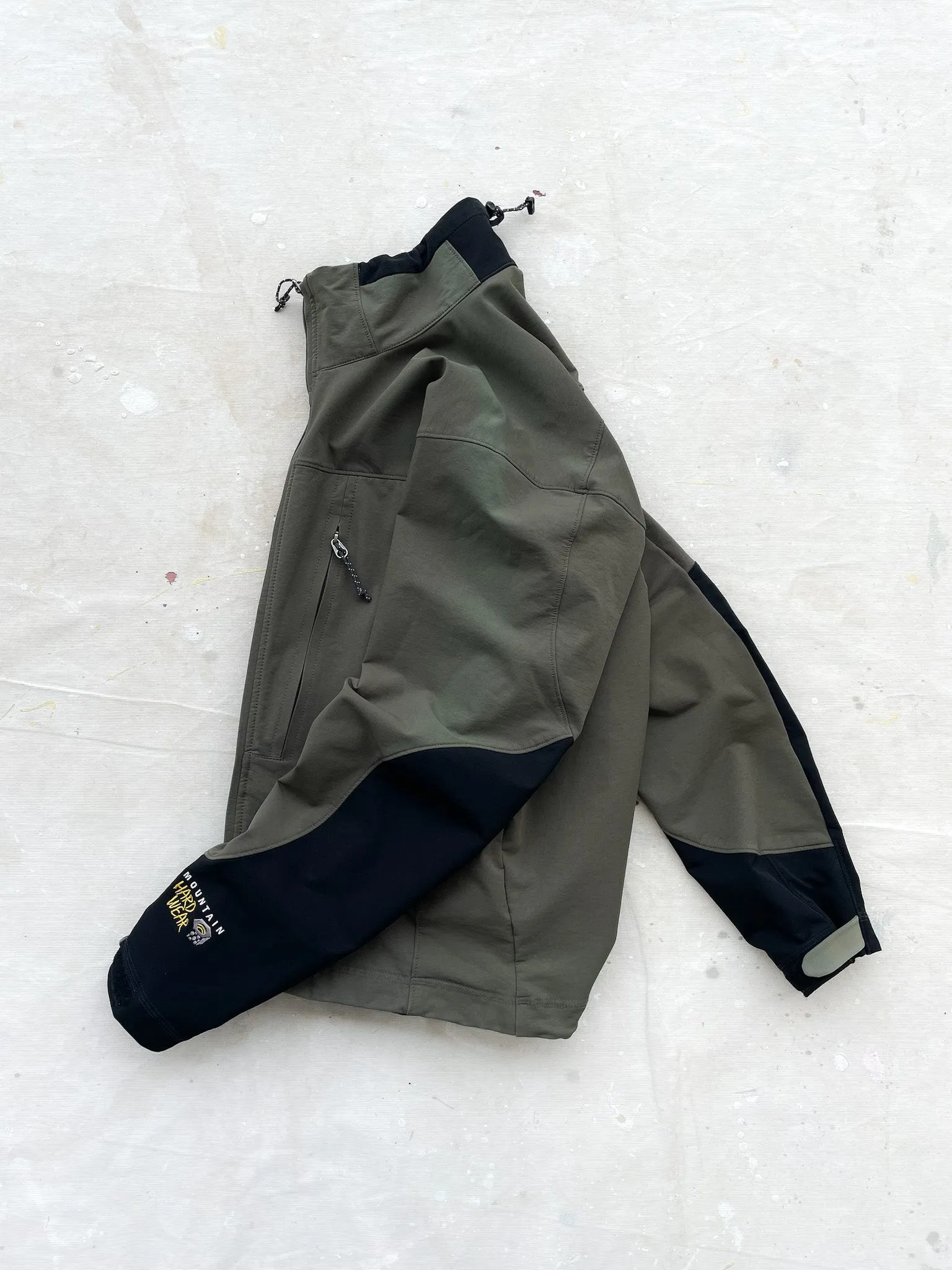 Mountain Hard Wear Conduit Softshell Jacket—[M]