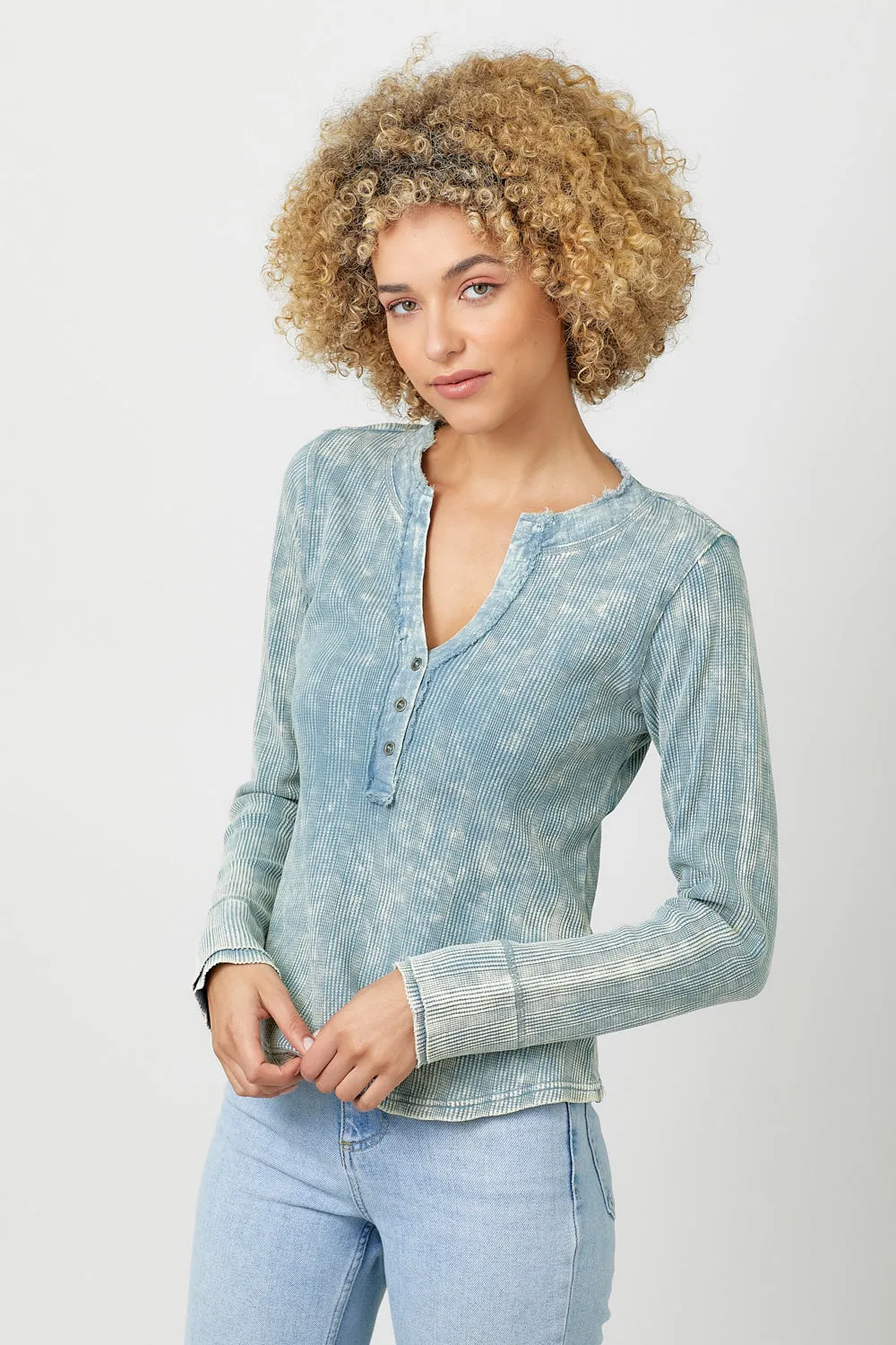 Mystree Washed Thermal Henley Tee In Washed Blue