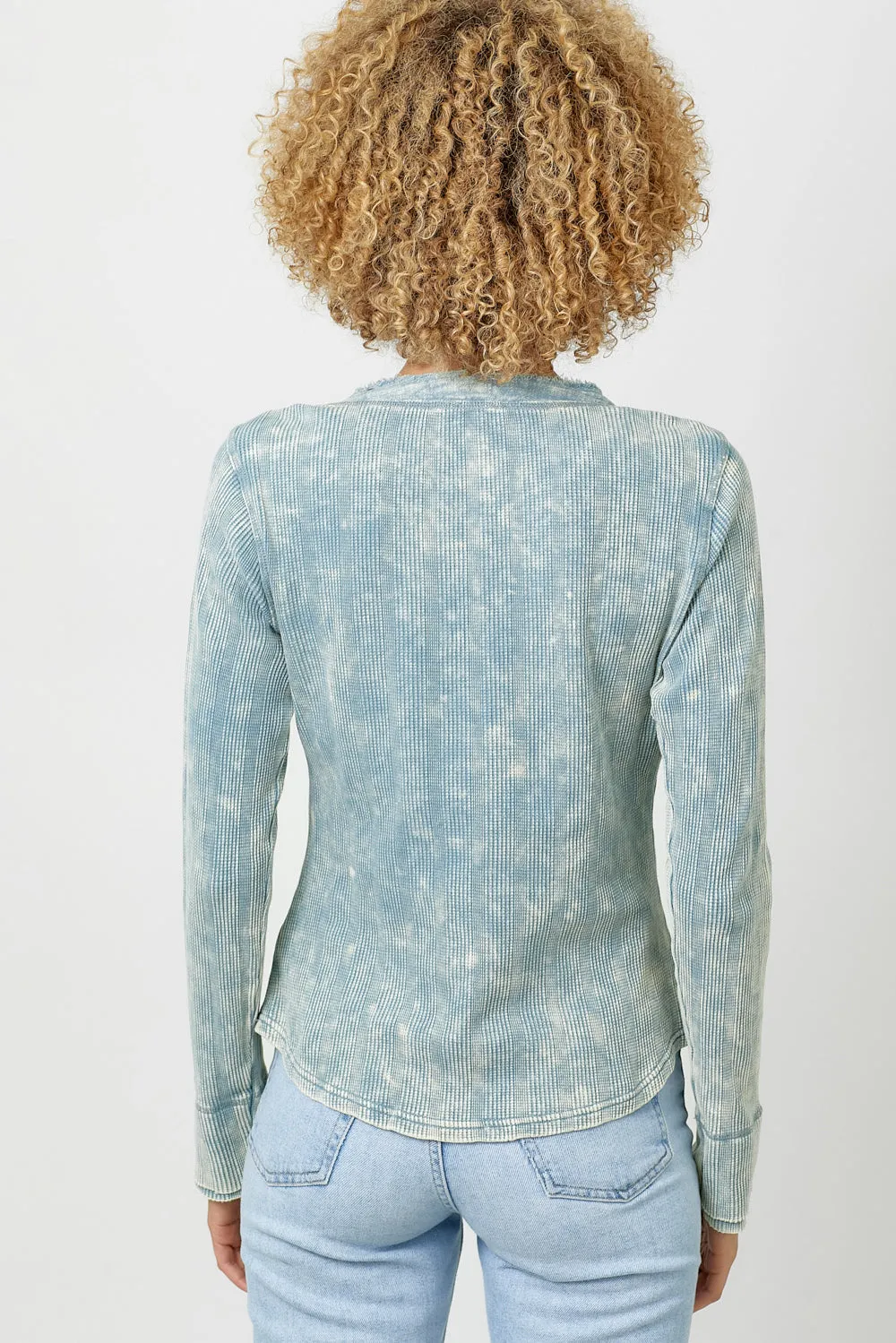 Mystree Washed Thermal Henley Tee In Washed Blue