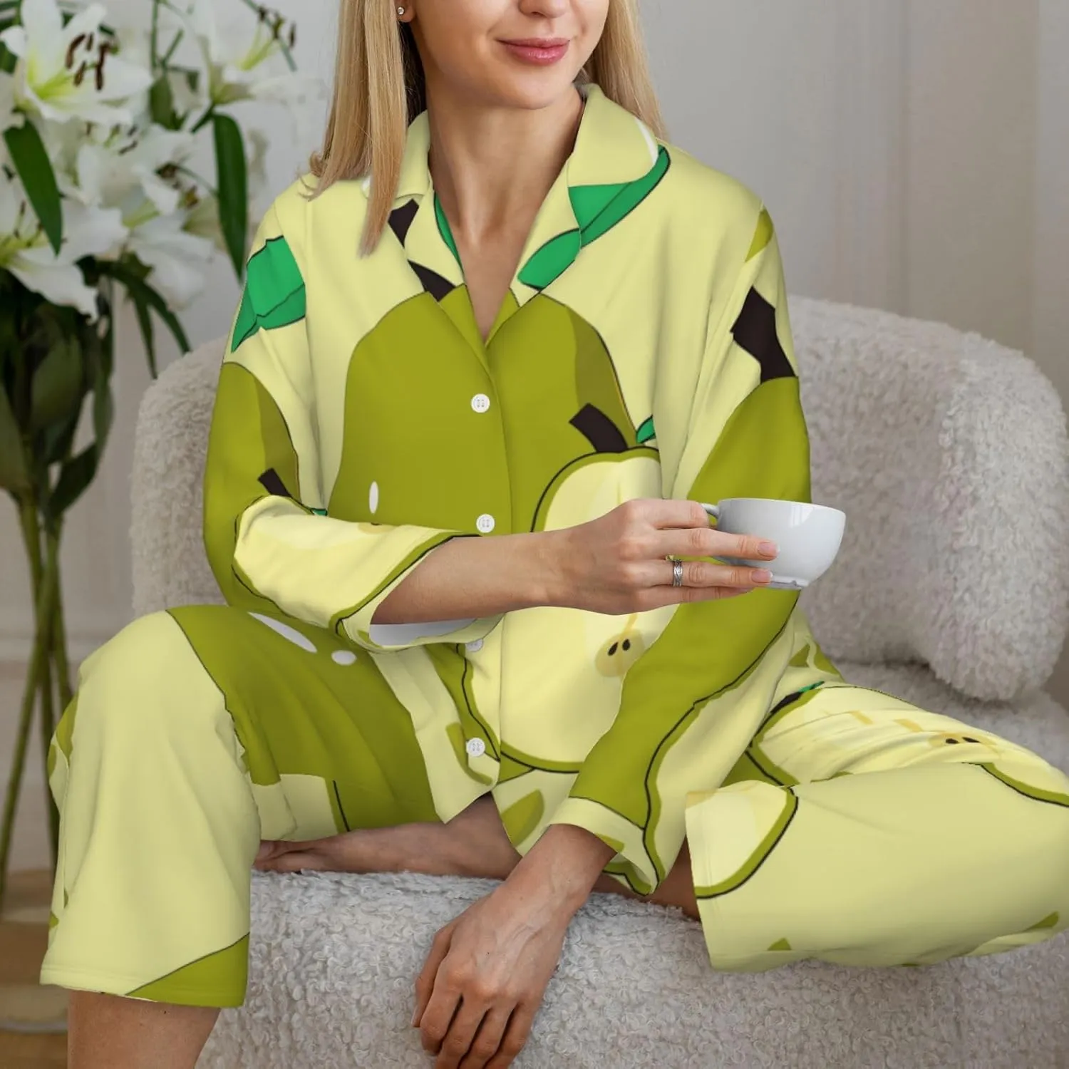 Soft Women's Pajama Set Long Sleeve - cartoon pear Print Cozy Sleepwear Loungewear Pjs, for Relaxing at Home