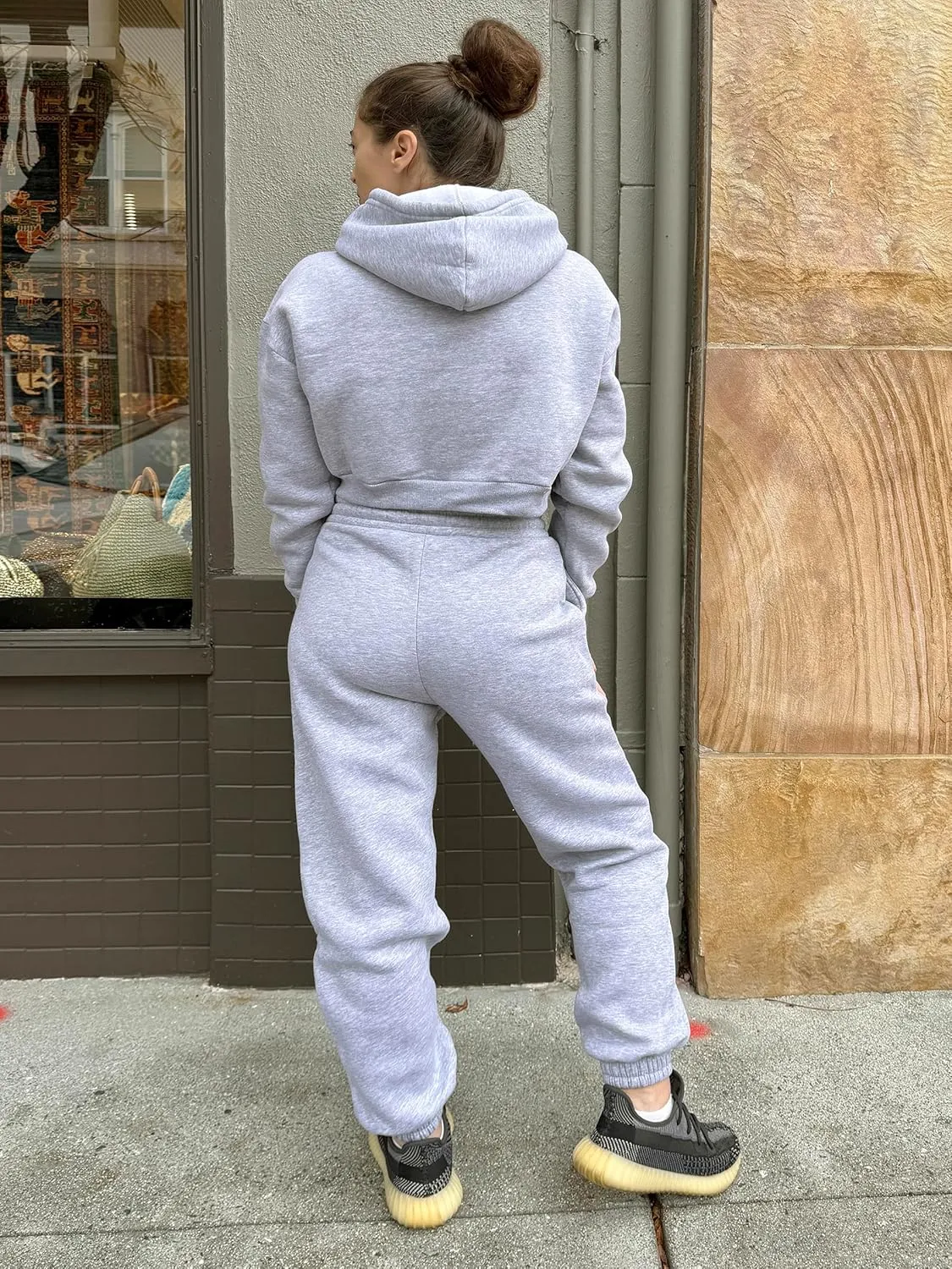 Women 2 Piece Outfits Lounge Set Cotton Fleece Sweatsuit Crop Hoodie & Jogger Pants Drawstring Long Sleeve Pocket Casual